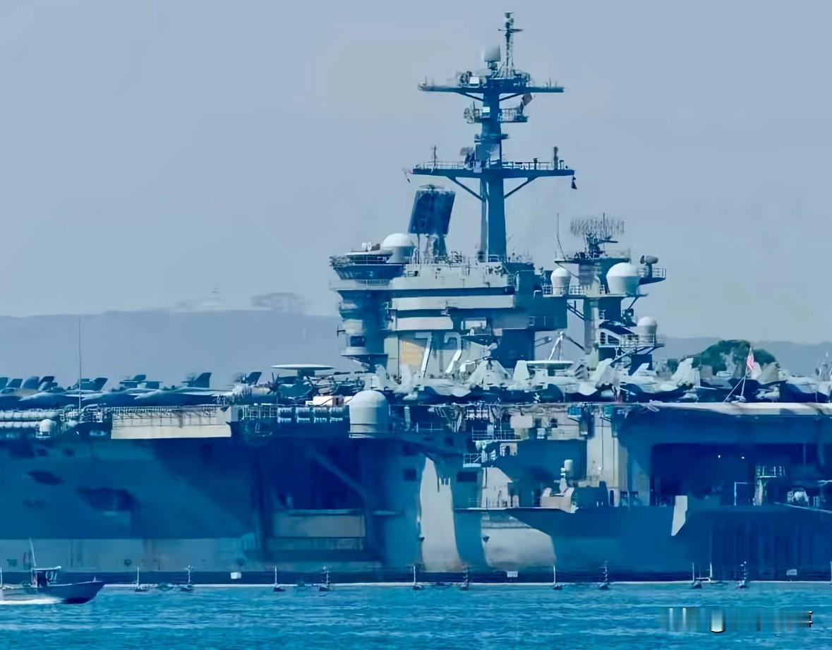 再次袭击林背"号航母！继4枚弹道导弹后3月5日伊朗宣布“亚伯拉罕•林肯”号航母被