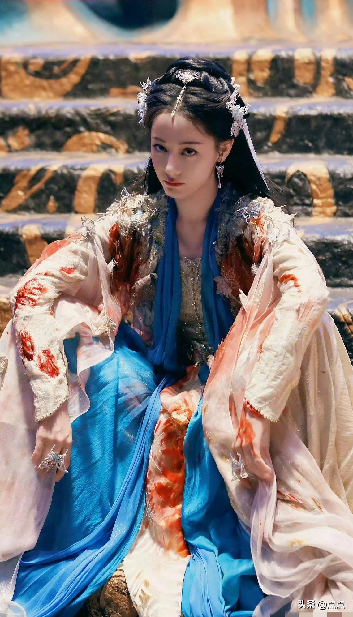 迪丽热巴的胆子也太大了吧那可是万灵之主～贺思慕啊！别名鬼王，开心乐逍遥于世间，传