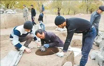 考古现场中乌联合考古队费尔干纳纪实 中国与乌兹别克斯坦联合考古队已在费尔干纳盆地