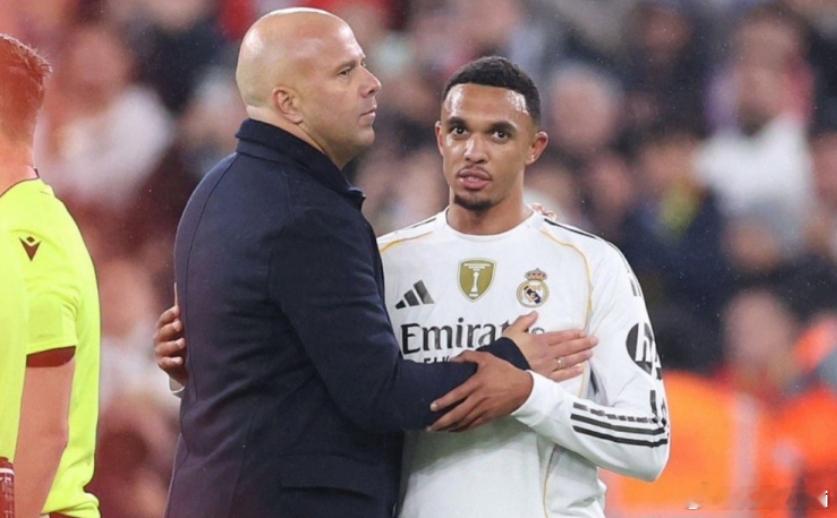 欧冠联赛阶段第4轮，利物浦1-0击败皇马。赛后，利物浦主帅斯洛特出席新闻发布会。