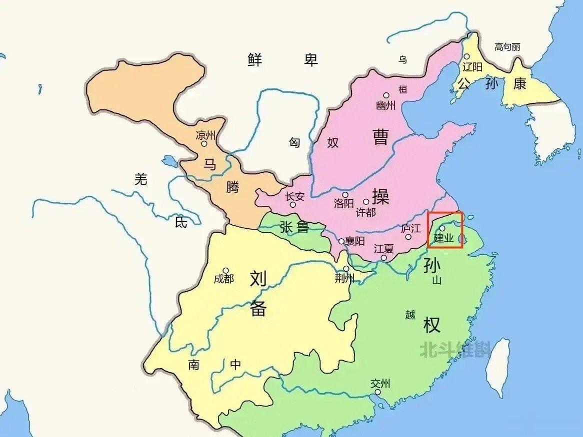 虽然孙权的历史贡献之一就是迁都并开发建业，让南京成为六朝古都。但一直有个疑问，地