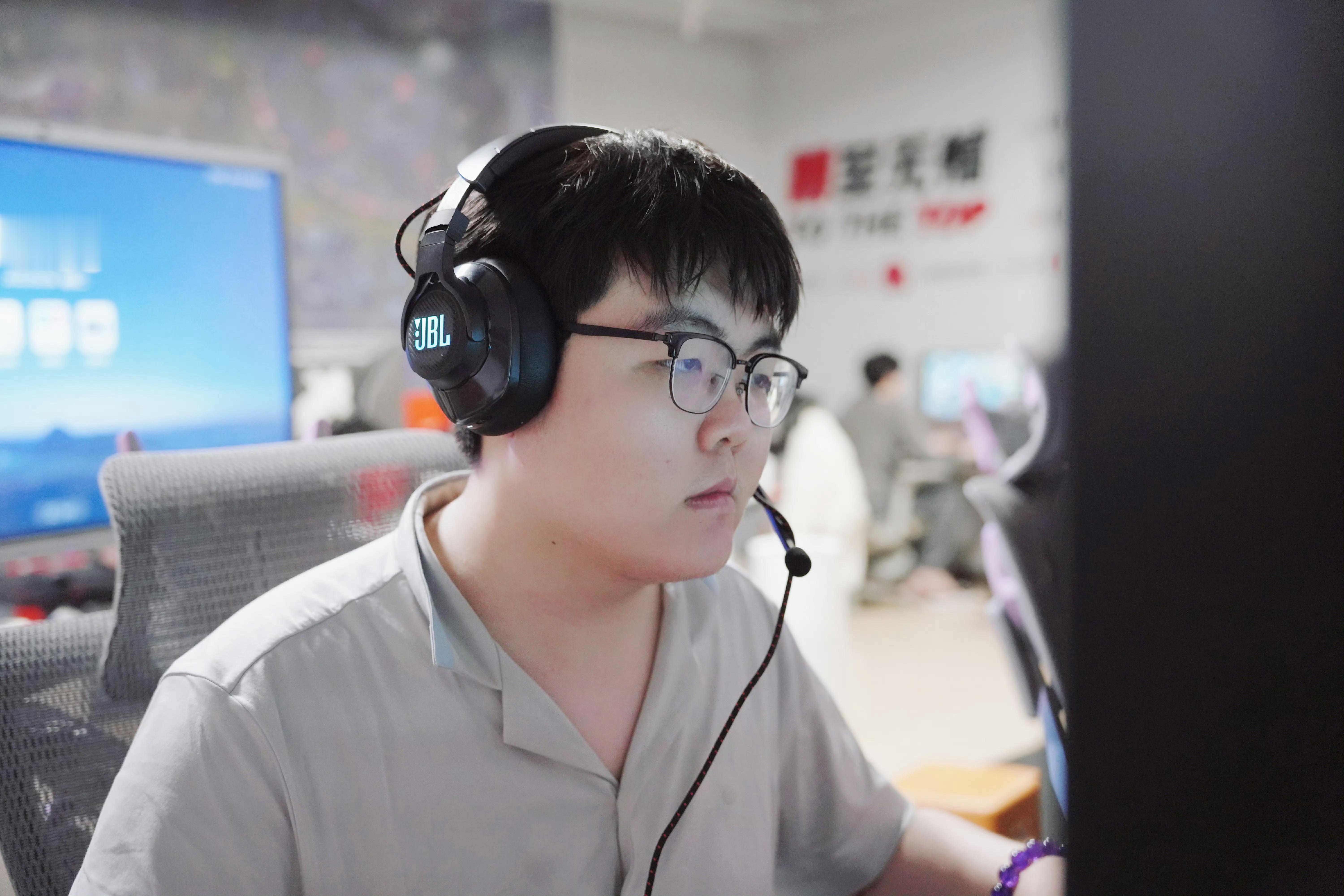 分享训练返图：目向正前方，赶赴璀璨处！桃仁们加油[加油]2025LPL第二赛段英