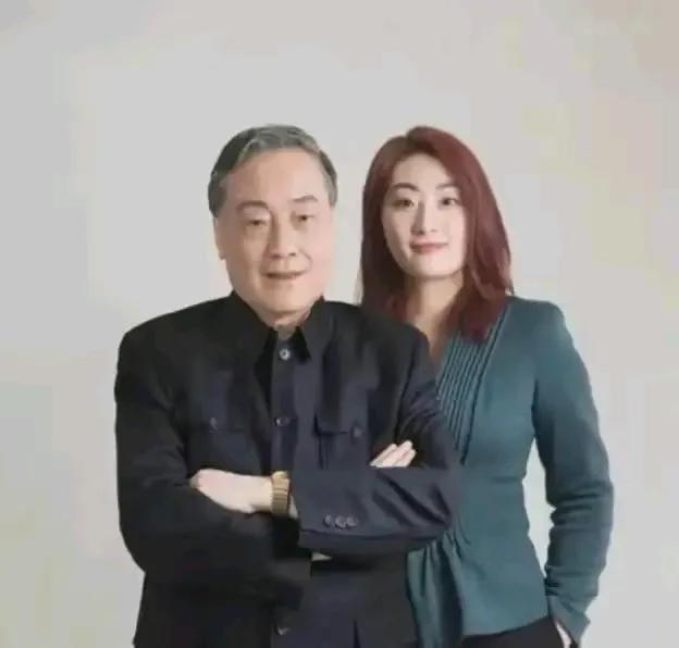 宗庆后是不是伪君子呢？
网友都是两种看法：一种是看人看大处，别总揪着人家私人生活