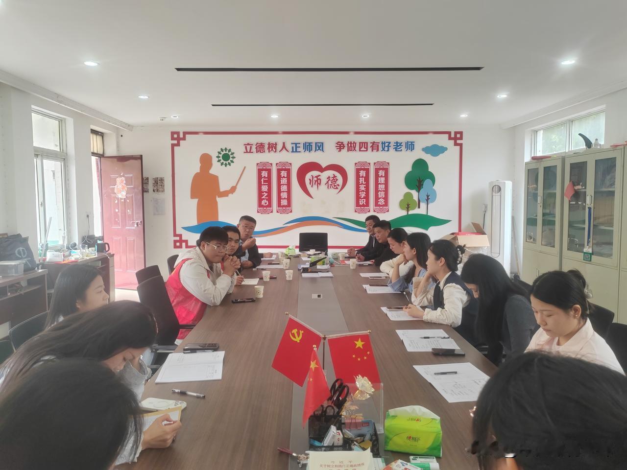 真快乐作文专家团队走进项城市新桥镇中心小学开展公益送课 赋能乡村教育振兴
 
9