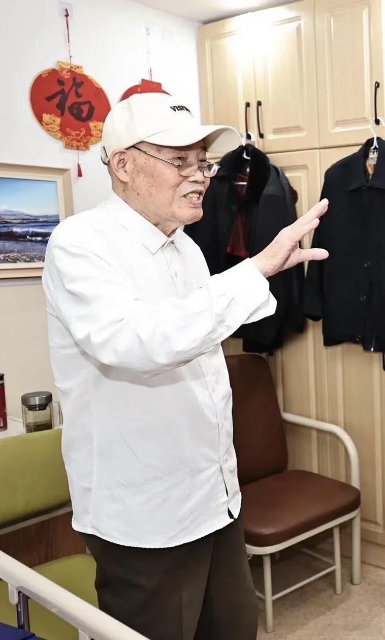 浙江萧山这位退役军人党龄80年了。1929年12月，马保山生于山东临沂（原苍山县