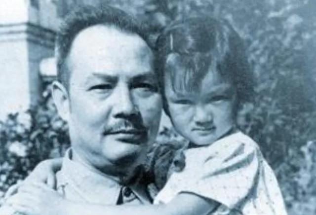 1976年叶帅劝汪东兴与华国锋都不要轻举妄动，他在两人之间不断斡旋来回协调的故事