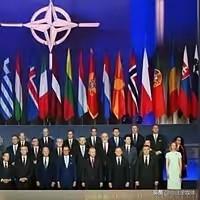 摊牌了！北约集齐42国阵营公开瞄准中俄朝伊，冷战对抗套路死灰复燃
 
关注我，直