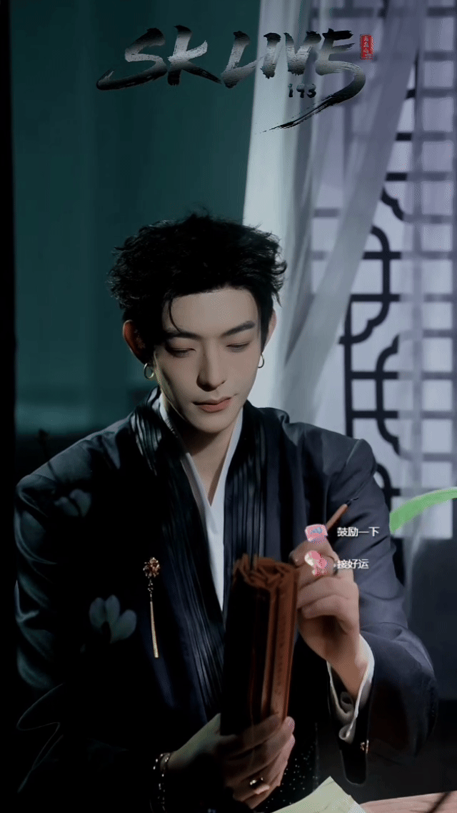 卜凡团播卜凡团播首秀 卜凡团播首秀我真的会笑疯！他在直播间里一会儿插科打诨一会儿