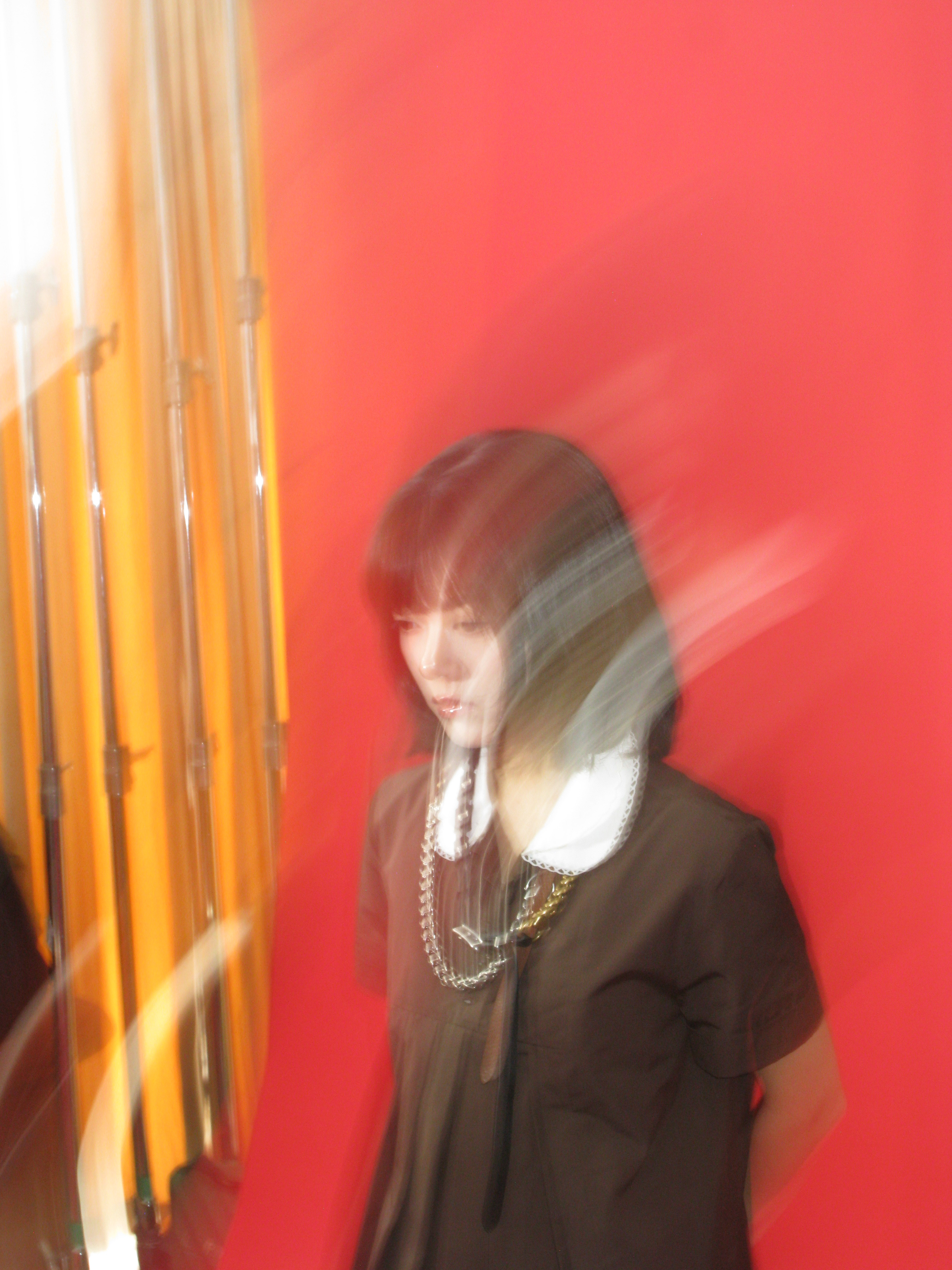 赵今麦 miumiu的拍摄花絮图 