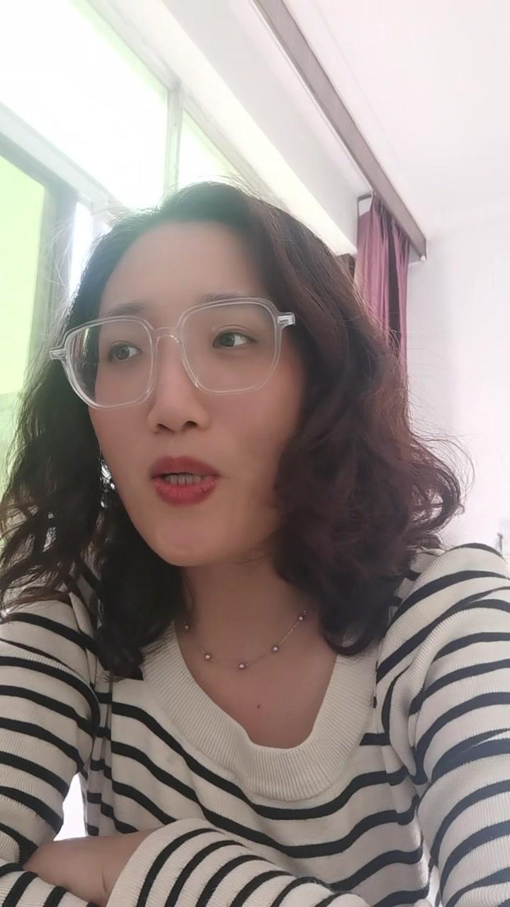 董宇辉的丈母娘粉丝群体真的卧虎藏龙，她们不仅有高知底蕴，更在纷繁复杂的社会中保持