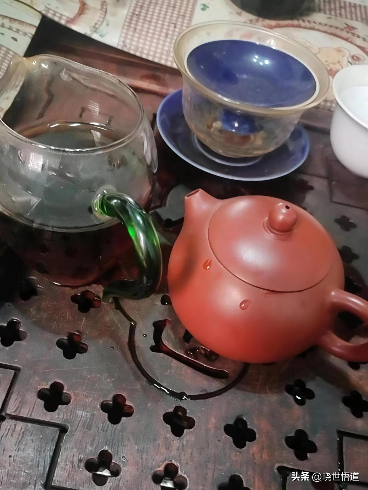央视实锤！直播间27个“茶农”20个是演员？你的善良正在被明码标价！

大伙儿真