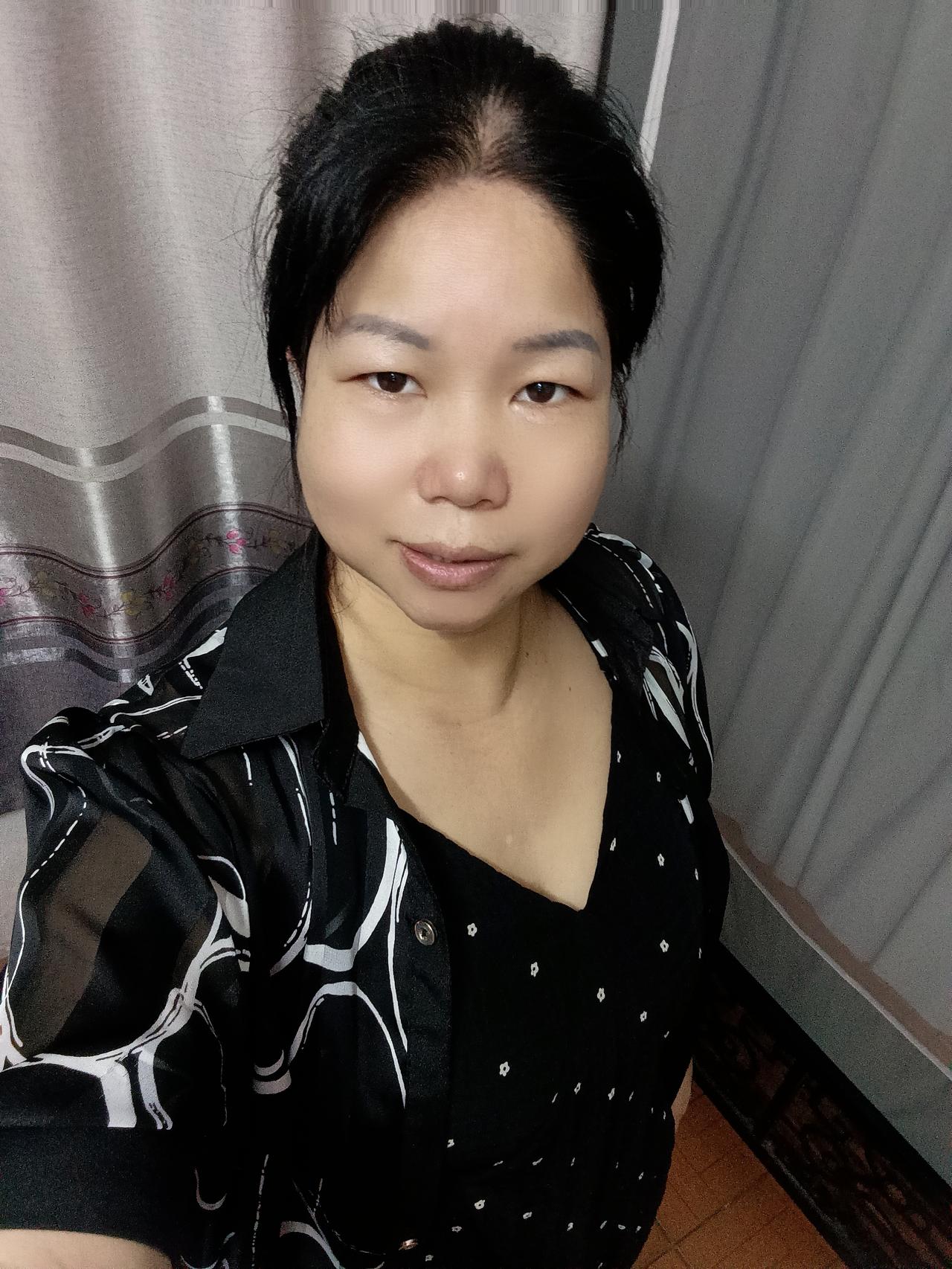 大家好，我是七姐，今天有一位网友说我，他说七姐你不炒作，你根本就没有流量。你不要