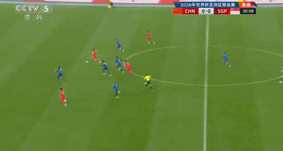 武磊为中国队首开记录，新加坡闪电扳平