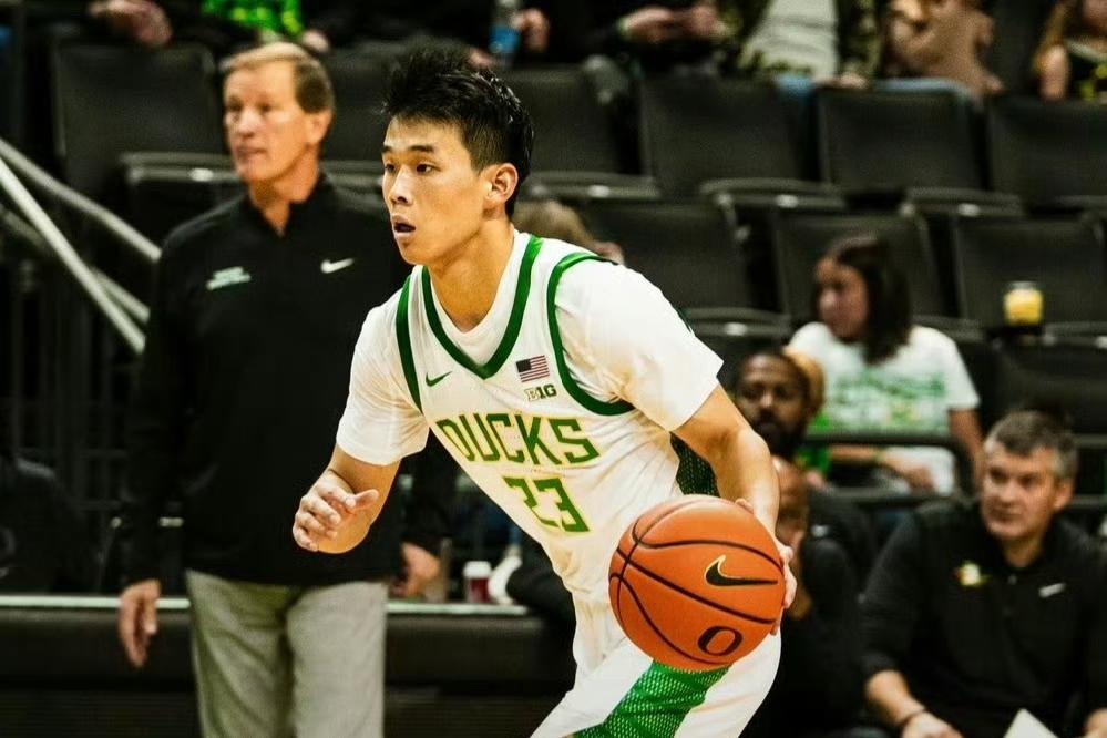 手感冰凉！林葳NCAA正式首秀7投0中，仍在适应节奏


北京时间11月5日，中