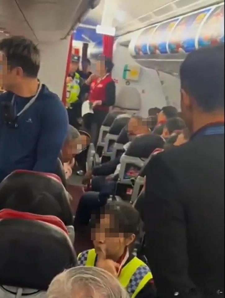 女子怒怼空乘不会中文还飞国际航班自己同行的人不合理规划时间导致未能及时登机，还要