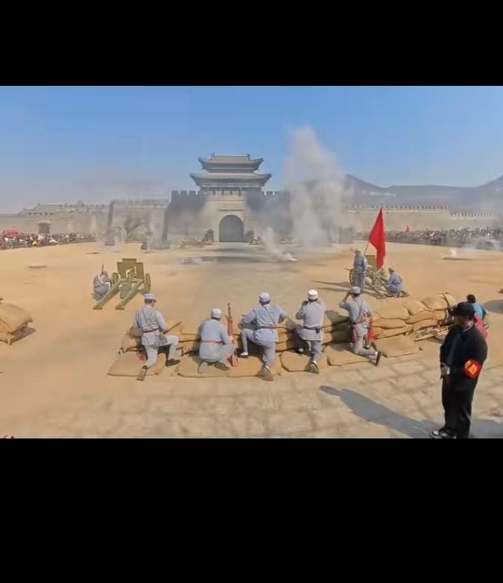 跟着团长打县城，这个节目好玩，人山人海的游客都能参加！
        希望再增