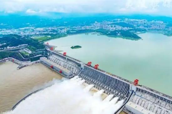 为什么美国不敢炸三峡大坝？不夸张的说，只要美国人想活着，就不敢对三峡大坝下手，美
