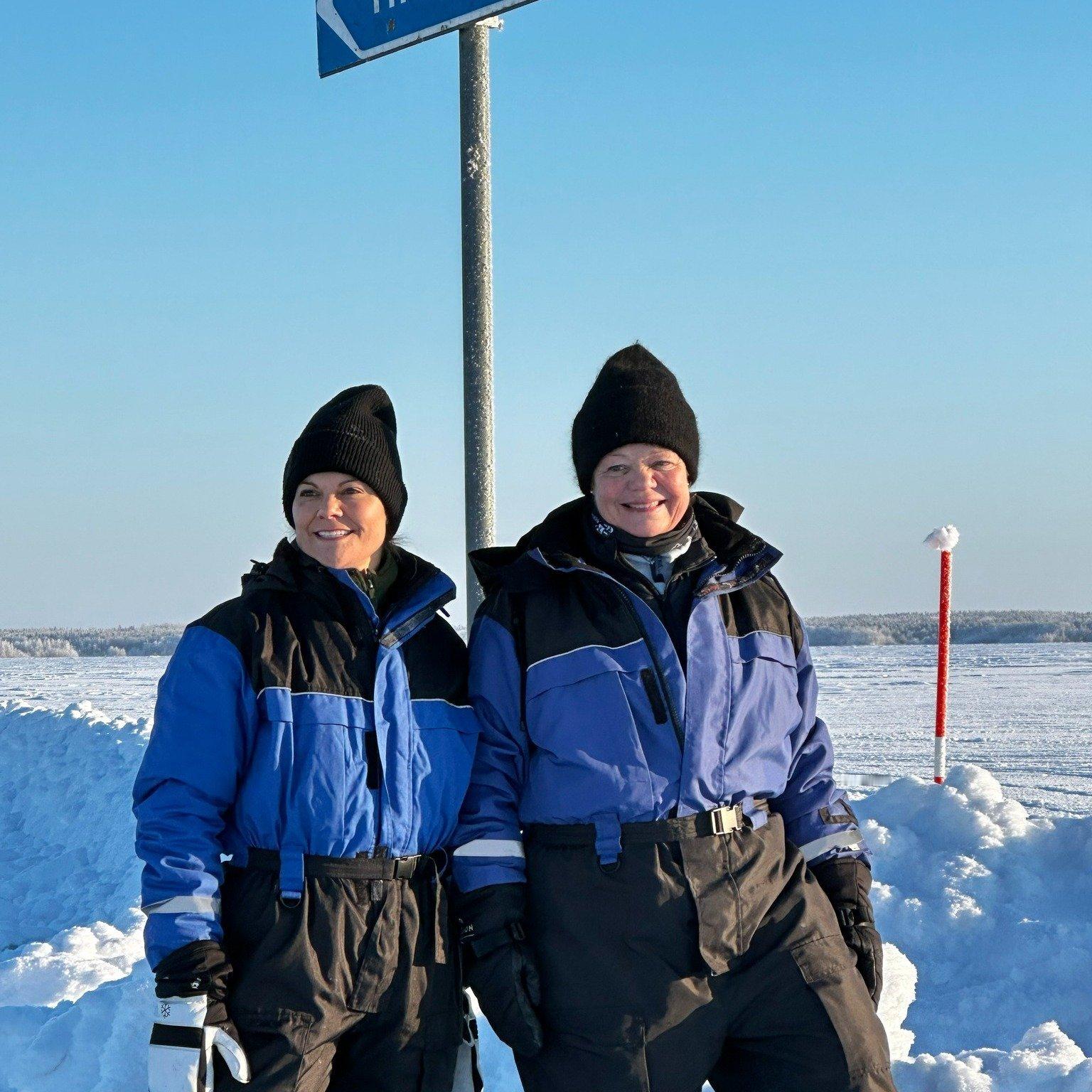 新闻 上周，瑞典女王储维多利亚王储访问吕勒奥群岛，参与水环境采样，试驾正在测试的