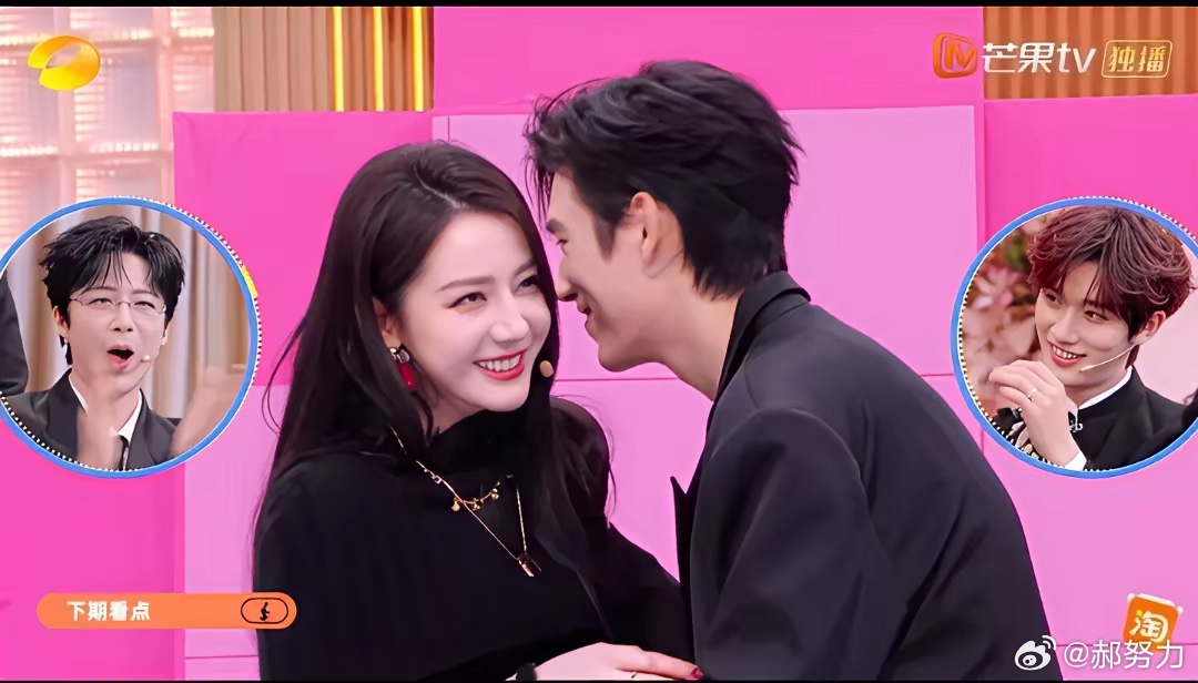 迪丽热巴与陈飞宇跳热舞时，两人舞台亲密无间，但是，但是啊俩人真的是一点CP感都没