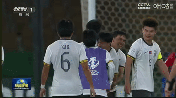 号外号外，我们核桃木在新闻联播官宣啦举高高给全国人民看