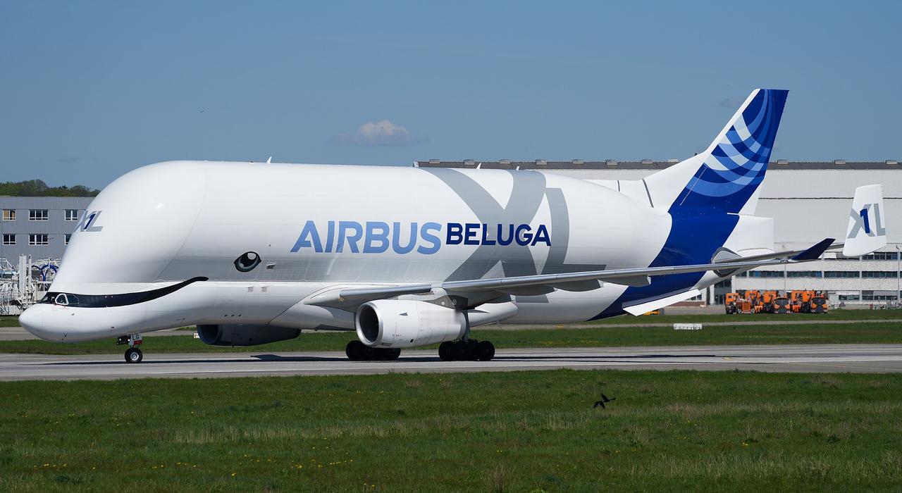 如果A380采用双发，同时进行减重，能不能复苏？
同时优化登机时间，把时间缩短到