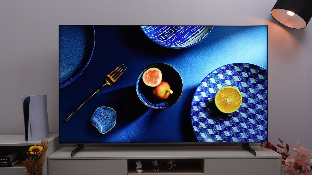 说到现在的电视高端画质技术，肯定绕不开TCL 的SQD-MiniLED技术，就拿