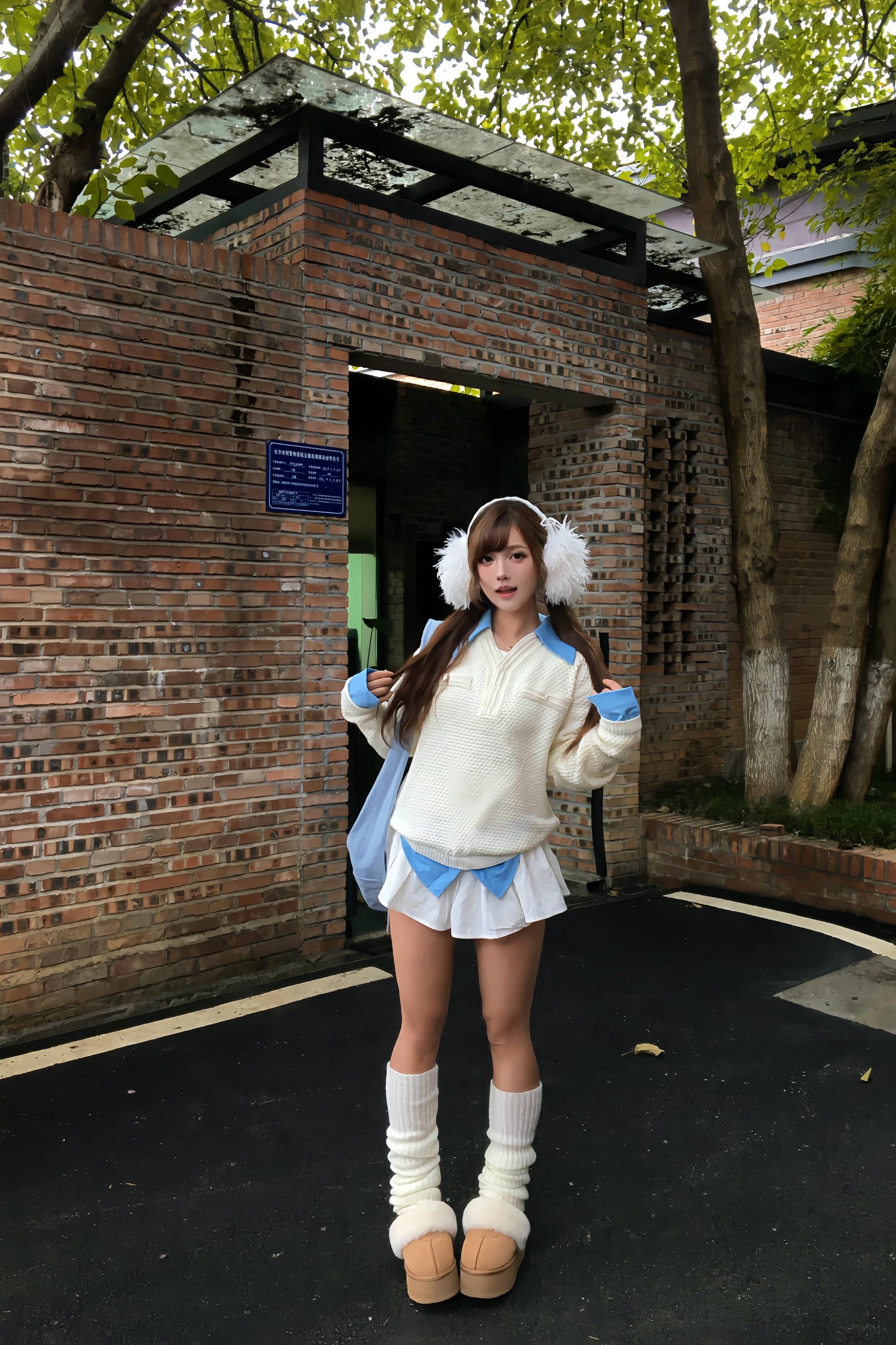 不会卖萌的就不要跟我讲话了 我看到太冰冷的文字就聊不下去