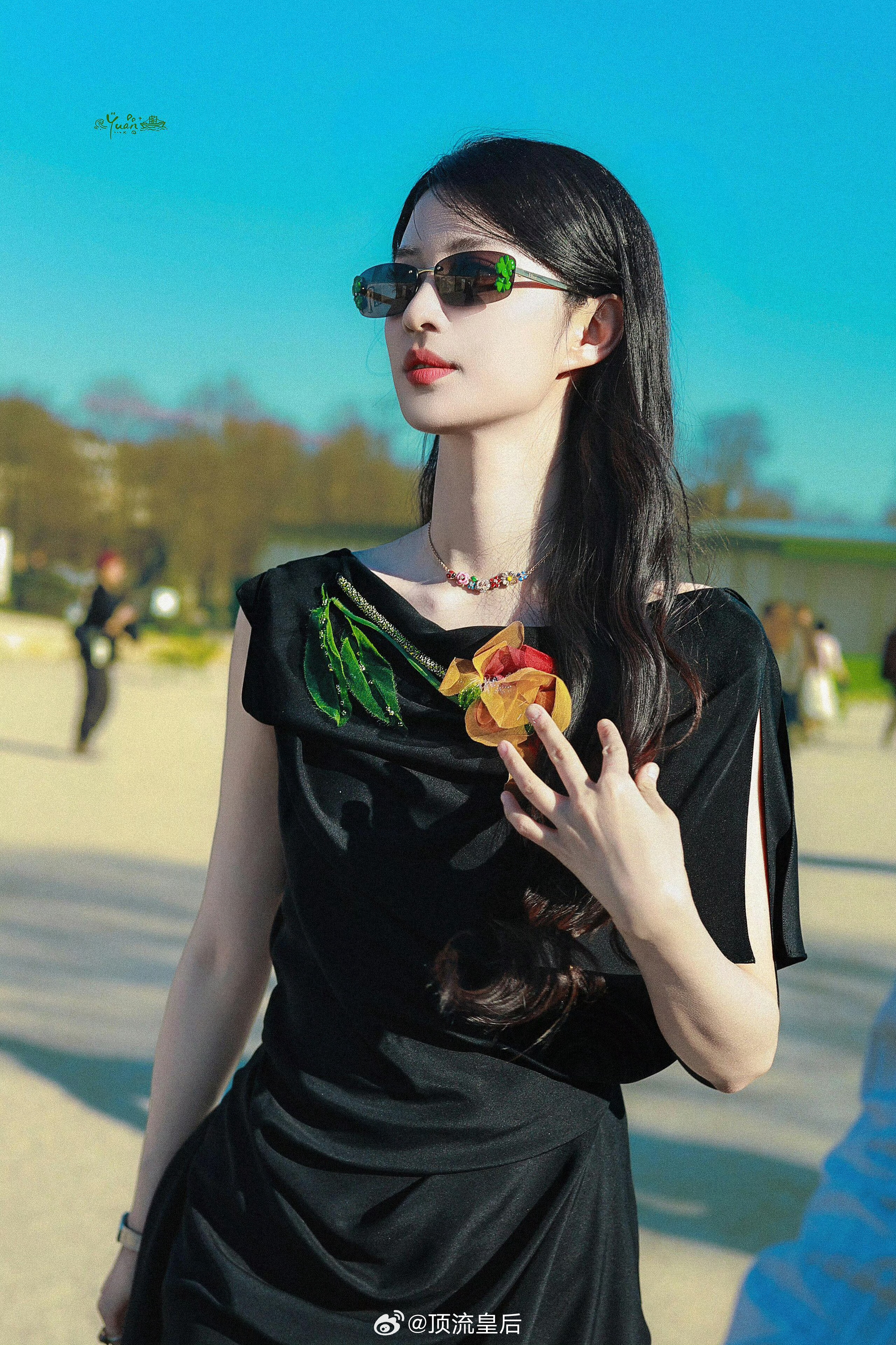 王楚然工作室 巴黎不是用来转机的王楚然巴黎时装周Dior大秀带来的惊艳造型太多了