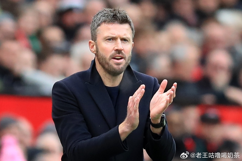 3月25日 《每日邮报》报道，曼联主教练卡里克已将球队主场比赛的抵达时间推迟，并