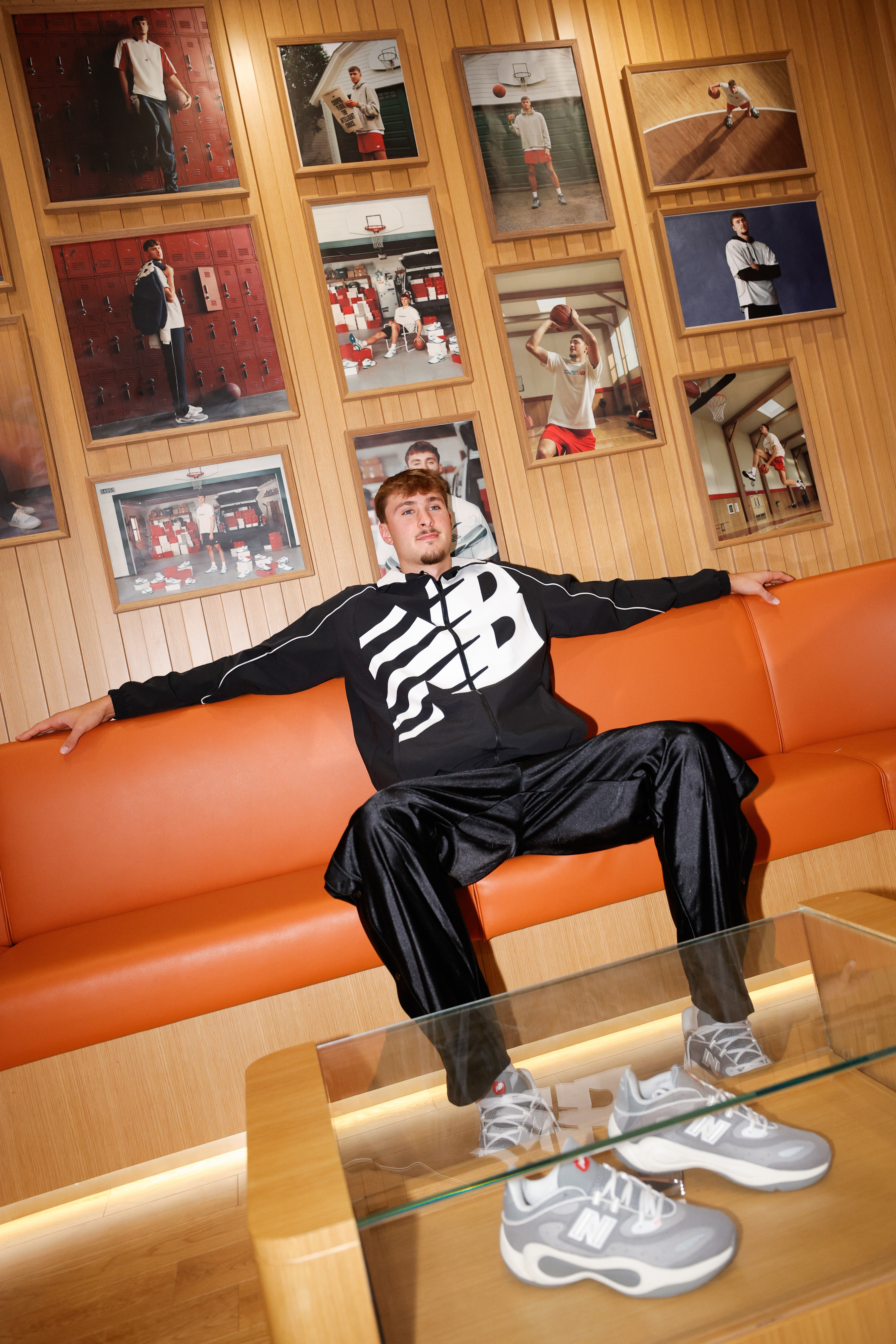 匠心传承的百年运动品牌 New Balance 携手签约篮球运动员库珀·弗拉格（