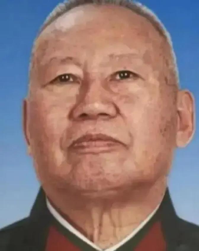 [太阳]1978年，原空军副司令张积慧被撤职，被关了两年后，转业的他，到成都42