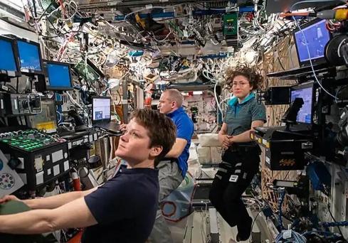 为什么最近全世界其他国家都不再提起中国的空间站了？

因为他们不敢再提，跟国际空