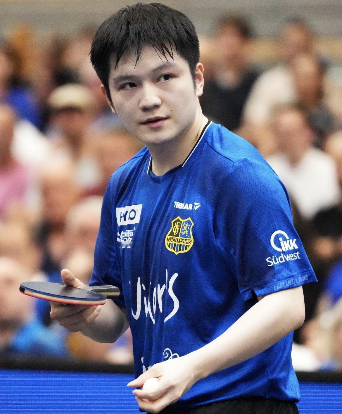 还真被网友说中了

有网友之前说

樊振东有可能之后都不会参加国际比赛。

如果