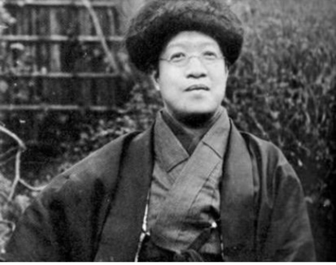 1903年，继沈荩在刑部狱中被杖毙之后，上海租界内又爆发了《苏报》案。这两件事相