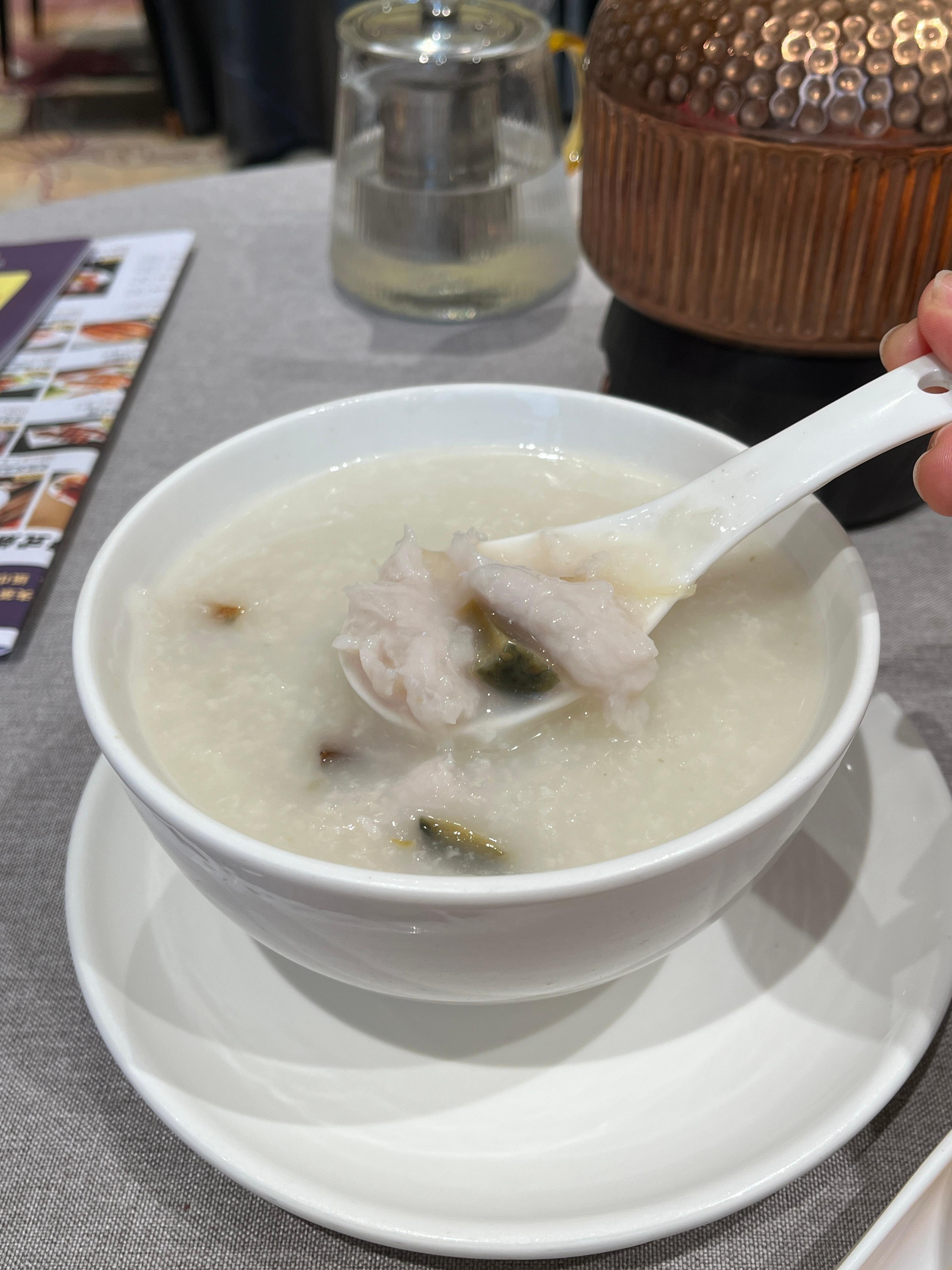 五一劳动节放假很多茶楼都不打折，但是新光花园酒家竟然还🈶6.8折欸！而且还有多