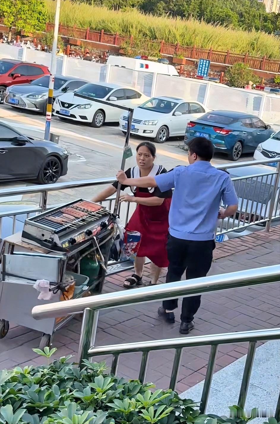 一夜之间，还在热情高涨，跃跃欲试，梦想一天进1万元，幻想发财，想去摆摊的年轻人们