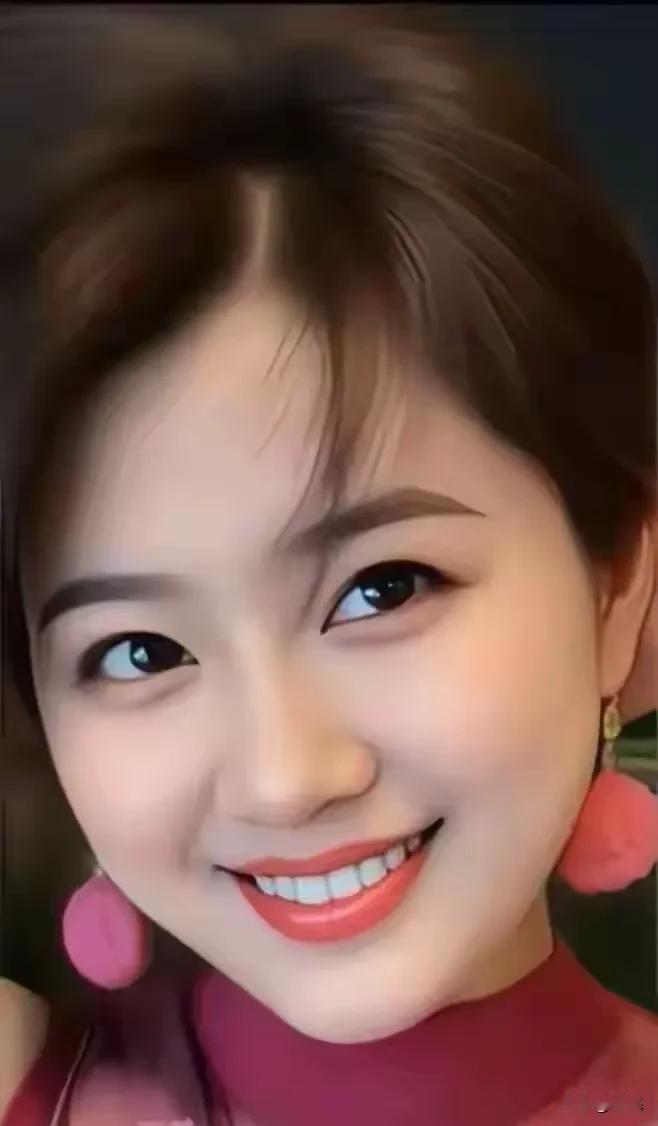 《迷人的眼睛》

她的眼睛，是月光酿的酒，
只一眼，我便醉了整个黄昏。
眼神交汇