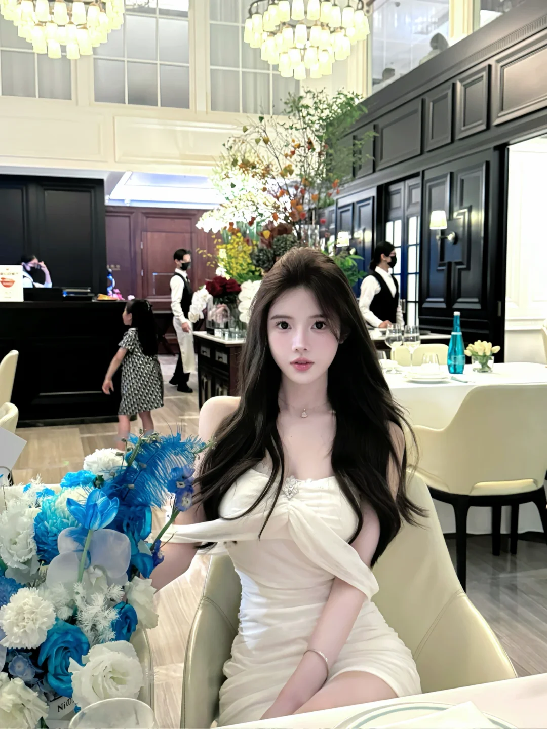 漂亮的衣服可以治愈所有的不开心