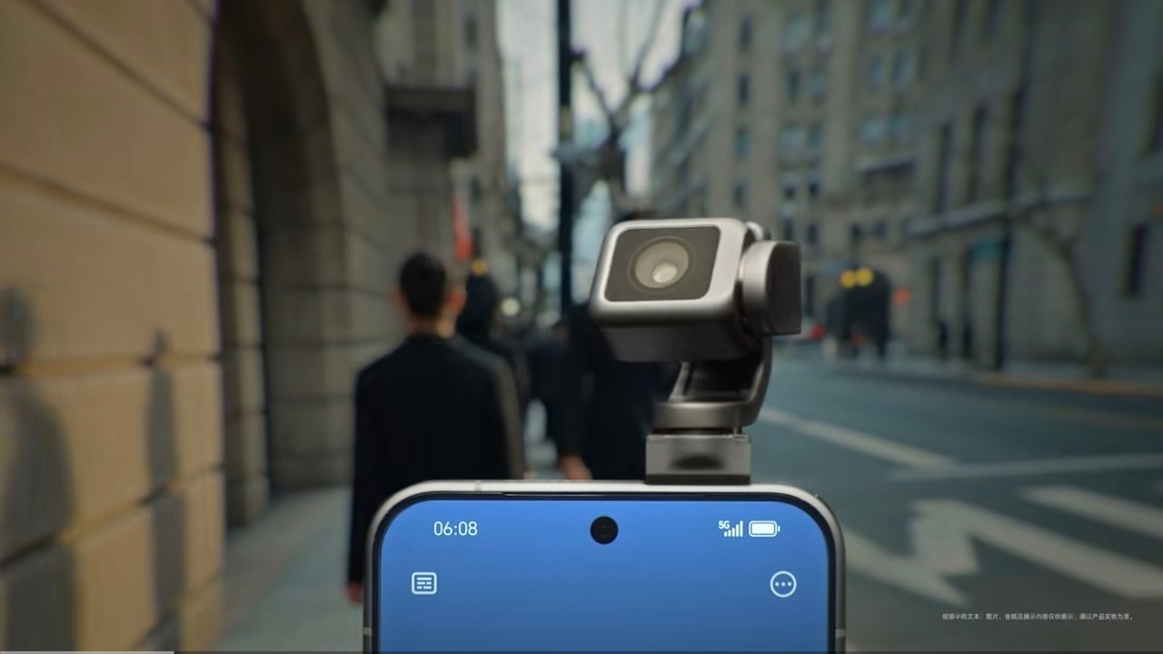 荣耀把科技春晚搬到了MWC MWC刚揭幕，荣耀直接甩出一套王炸组合：人形机器人、