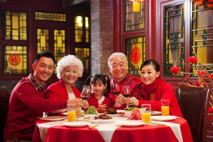 
大年三十为何时有时无？又为何从今年起会五年内都没有年三十呢，原来，这一切竟是月