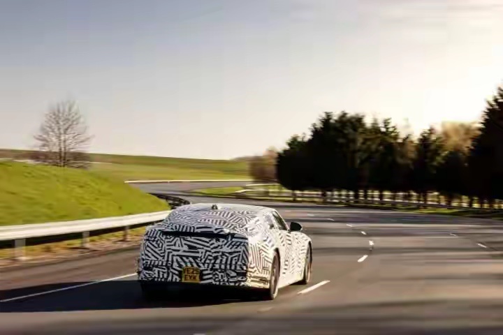 捷豹全新四门GT跑车2026年9月发布 谁懂啊！捷豹这波真的把“情怀杀”玩明白了