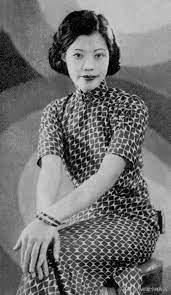 李丽莲（1914年-1965年4月），出生于上海市，祖籍广东。她自幼展现出艺术天