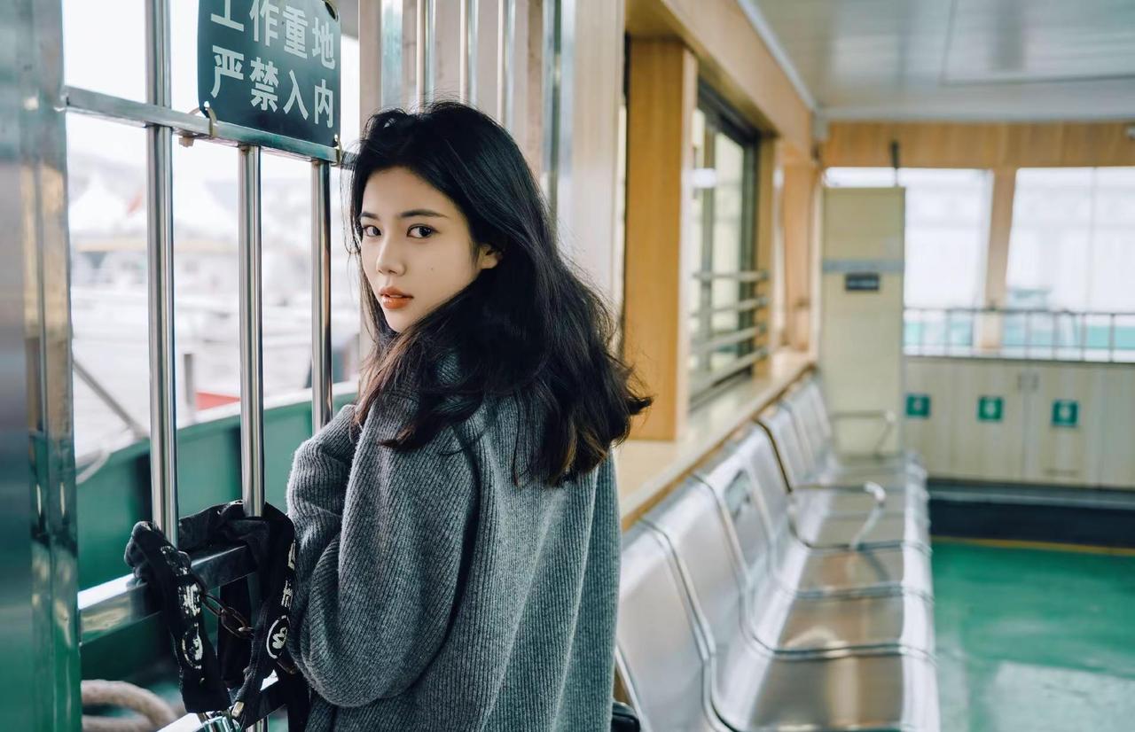 寻人启事 || 第164组。轮渡拍照 武汉关码头 武汉约拍 氛围感头像