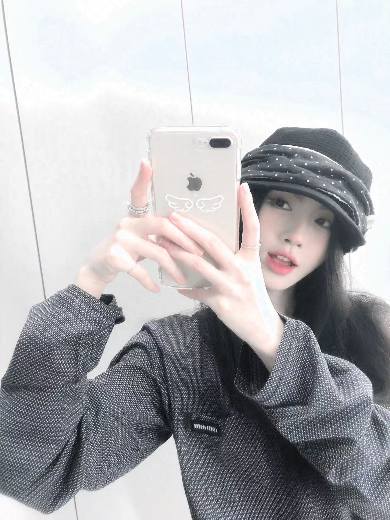 鞠婧祎 jjy鞠婧祎姜黎非 一起跨年吧 我说的不是今年 明年 而是年年 ˃̶͈ 