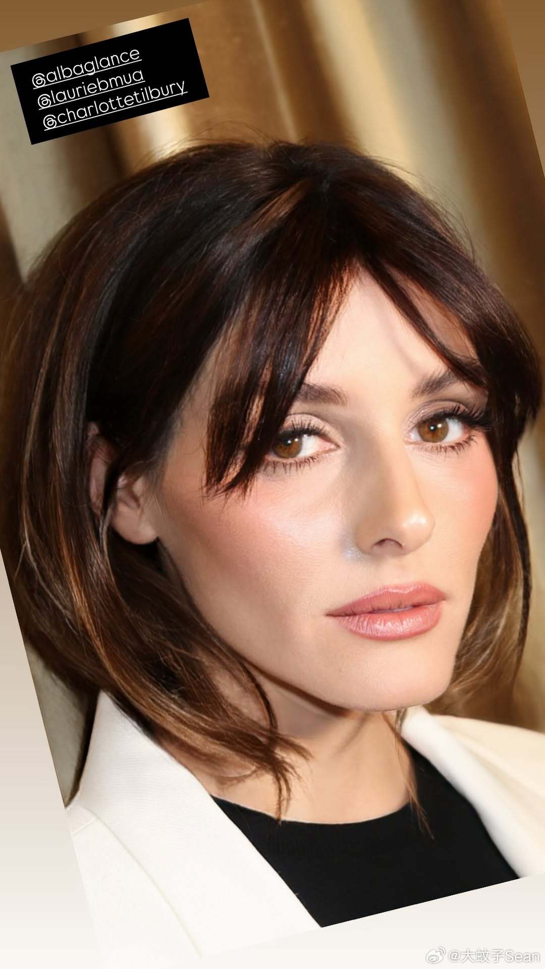 Olivia palermo奥利维亚巴勒莫在巴黎时装周期间出席观看Victori