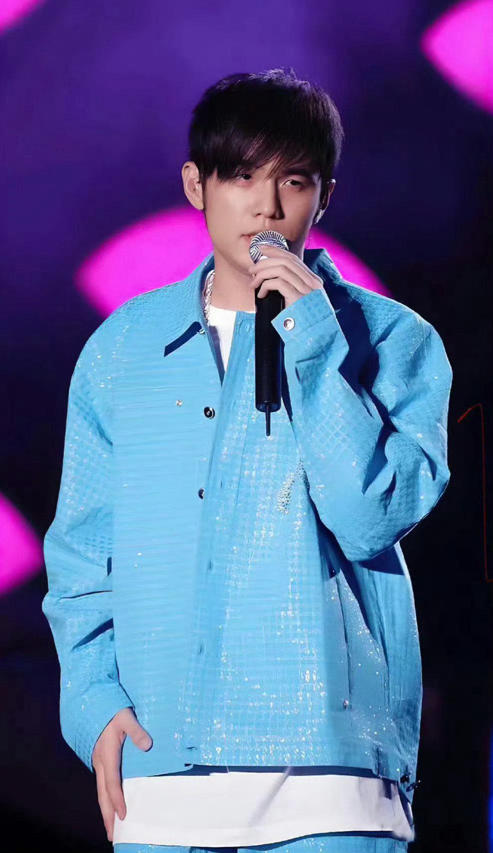 谁还没有个年轻的时候？ 