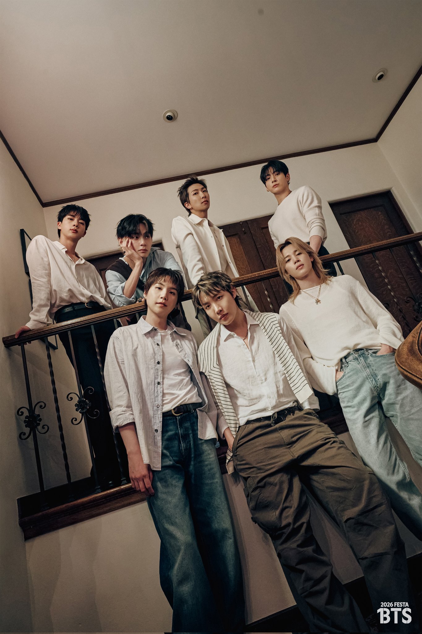 防弹少年团BTS Family Photo