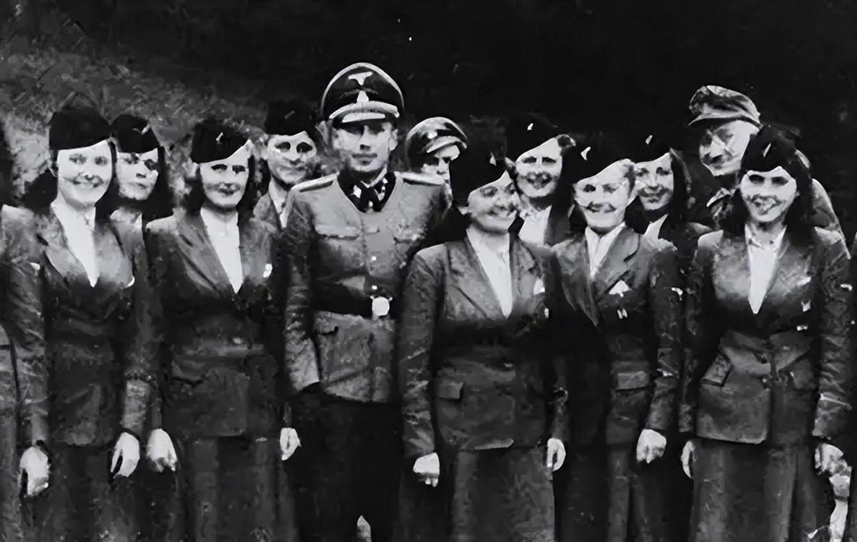 二战结束后，320名德国女军官自杀始末及背后痛苦原因，令人望而生畏！
1945年