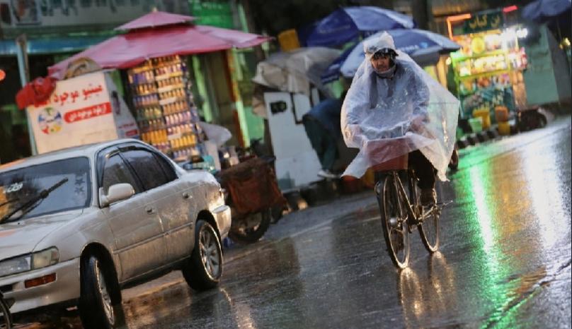阿富汗灾害管理部门称，近日全国多地受暴雨及风暴影响，引发大范围洪水和山泥倾泻，过