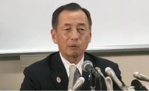 日本前航空幕僚长田母神俊雄抛出的“三路打击”方案，第一步就是把导弹铺满西南诸岛。